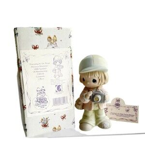 Precious Moments Membership 1997 Figurine Focusing in on Those Precious C0018